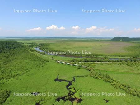 釧路湿原と湿原ノロッコ号