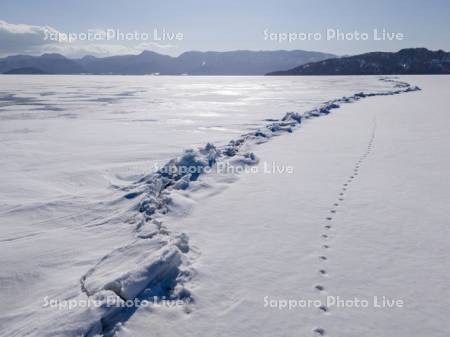 屈斜路湖の御神渡り　ドローン空撮