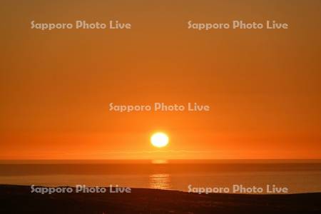 琵琶瀬展望台から望む朝日