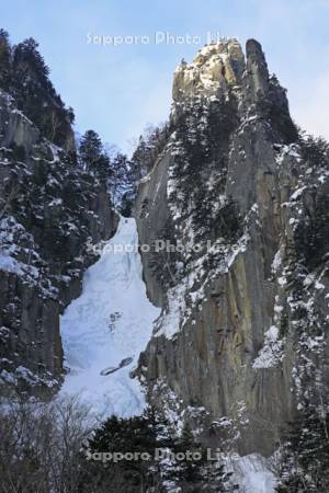 層雲峡の凍る銀河の滝