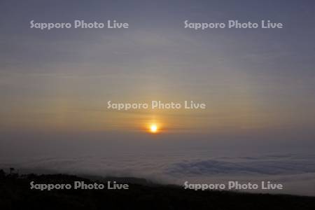 小清水高原から雲海と日の出と日輪