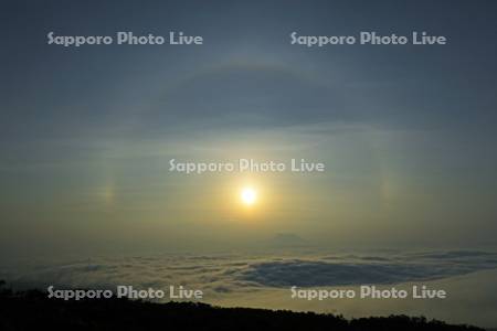 小清水高原から雲海と日の出と日輪