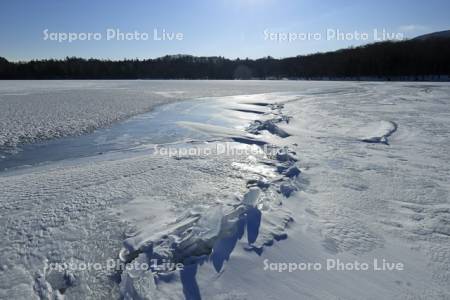 阿寒湖の御神渡り