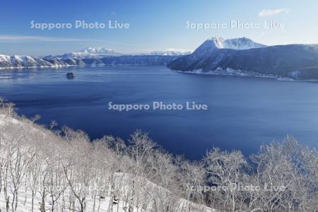 摩周湖と霧氷