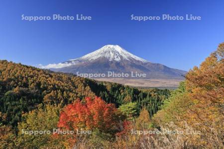 二十曲峠より富士山と紅葉　世界遺産