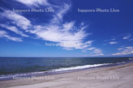 オホーツク海と知床連峰