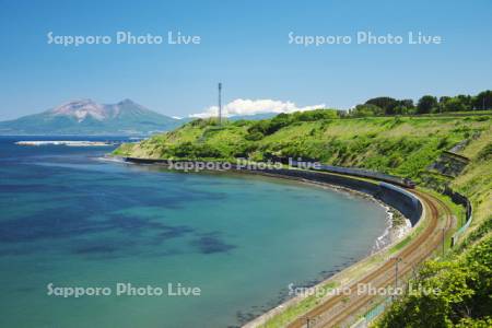 カシオペアと駒ヶ岳と噴火湾