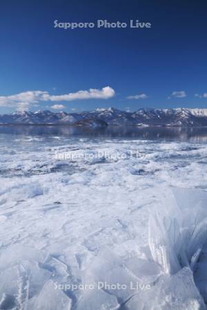 屈斜路湖の氷とフロストフラワー