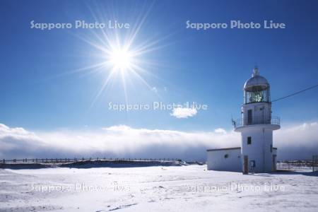 襟裳岬灯台の冬