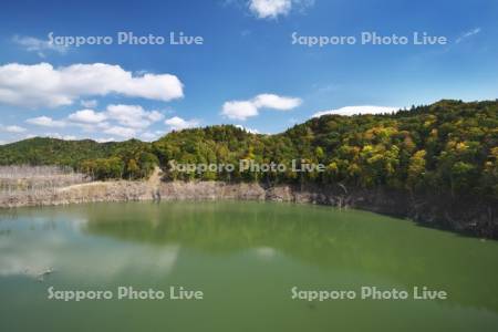 シューパロ湖(ダム)の秋