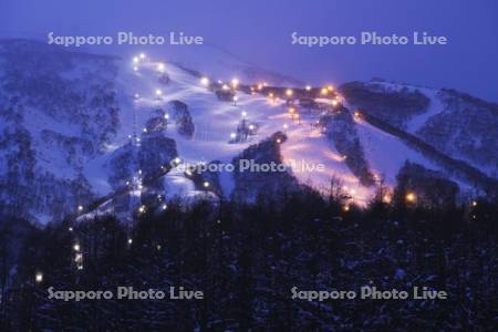 ニセコグランヒラフスキー場の夜景