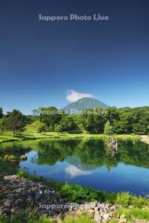 ふきだし公園と羊蹄山