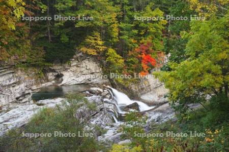 三段滝の紅葉