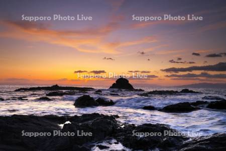 白神岬の朝と津軽海峡