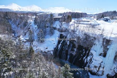 白ひげの滝と氷瀑