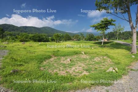 垣ノ島遺跡の竪穴建物跡