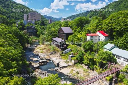 定山渓温泉と豊平川