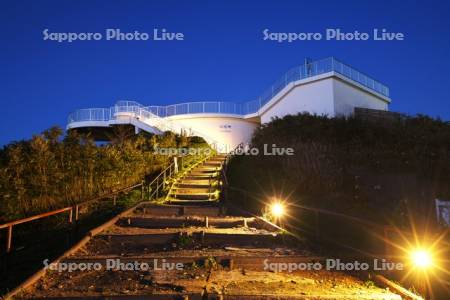 地球岬展望台の朝（夜景）