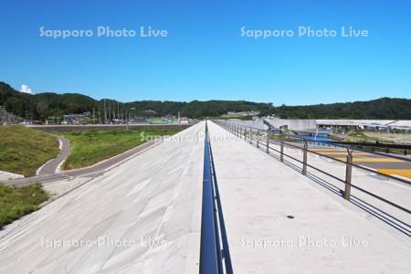 明戸海岸防潮堤　震災遺構