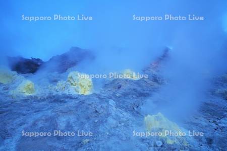 硫黄山ライトアップ