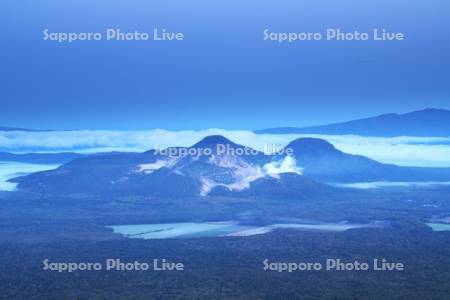 硫黄山の朝と雲海