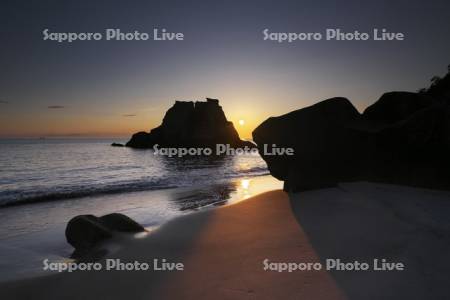 奥松島（室浜海岸）の日の出