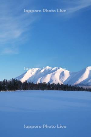 オプタテシケ山（十勝岳連峰）