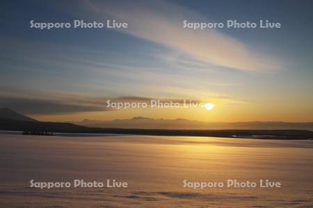 夕張山地の夕景