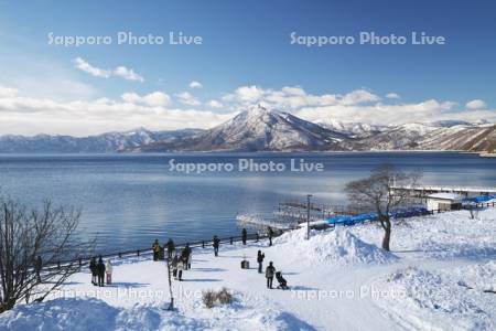 支笏湖と恵庭岳