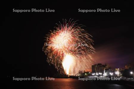 洞爺湖温泉　冬花火