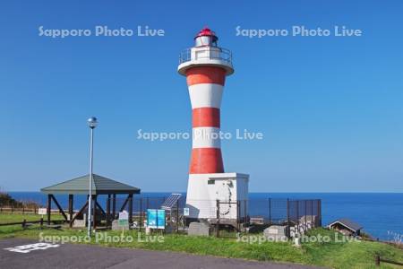 金比羅岬灯台と日本海