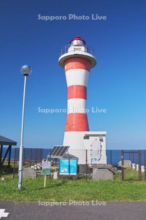 金比羅岬灯台と日本海