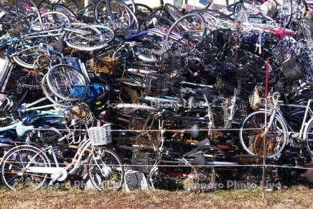 自転車やくず鉄のスクラップ場