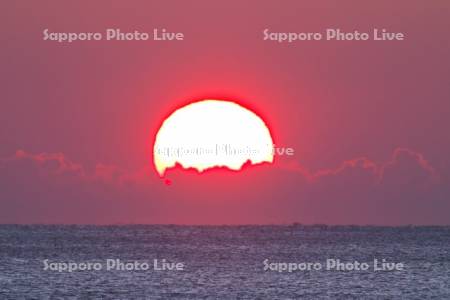 日の出と太平洋