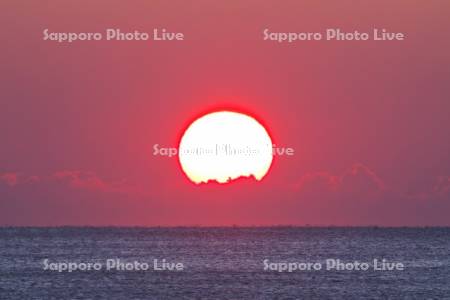 日の出と太平洋