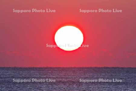 日の出と太平洋