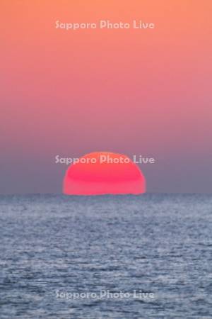 日の出と太平洋