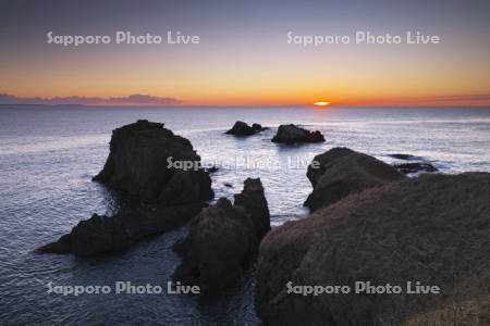 霧多布岬の日の出と太平洋