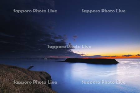 嶮暮帰島の朝と太平洋