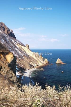赤岩と日本海