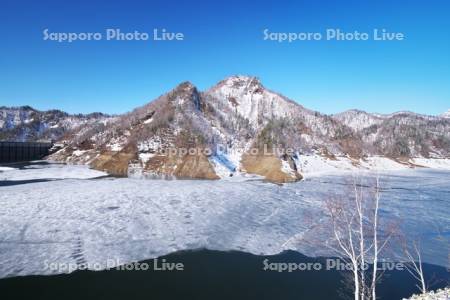 さっぽろ湖と小天狗岳