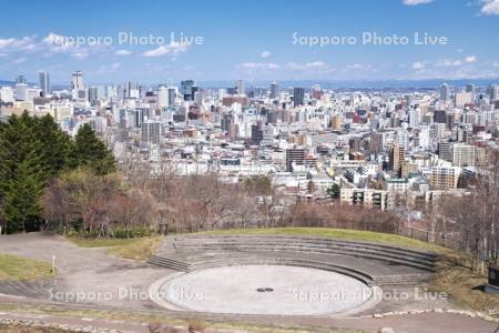 旭山記念公園より望む札幌市街地