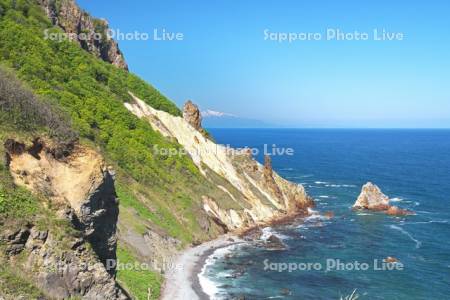赤岩と積丹半島
