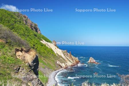 赤岩と積丹半島