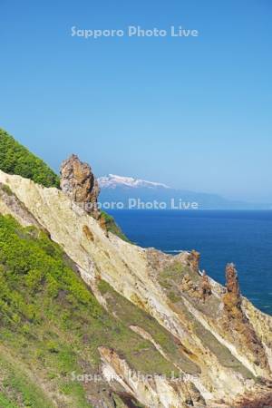 赤岩と積丹半島
