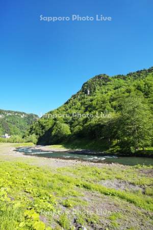 層雲峡と石狩川
