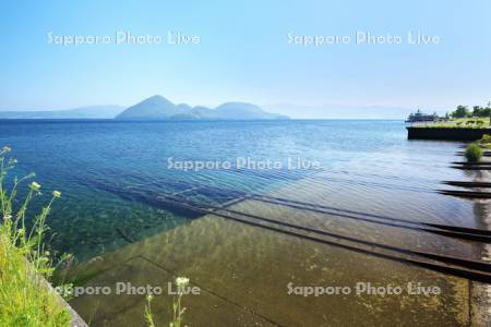 洞爺湖と湖底線路と中島
