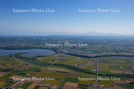 網走湖から網走川女満別町