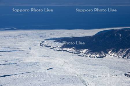 知床岬と流氷