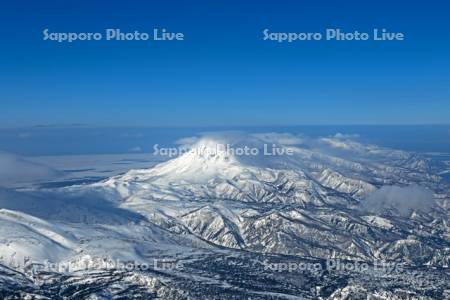 知床峠と羅臼岳